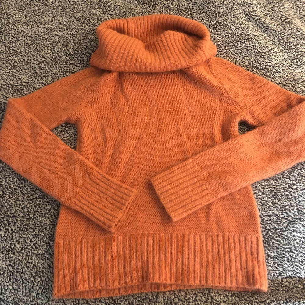 Code Mode Cowl neck sweater size small